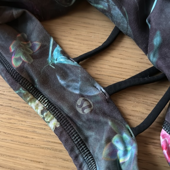 Lululemon Sports Bra - Picture 4 of 4